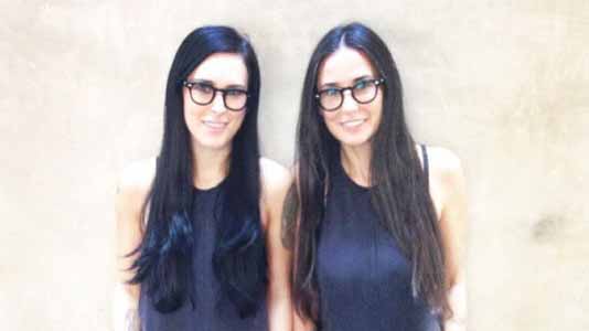 Demi Moore e la figlia sembrano gemelle
